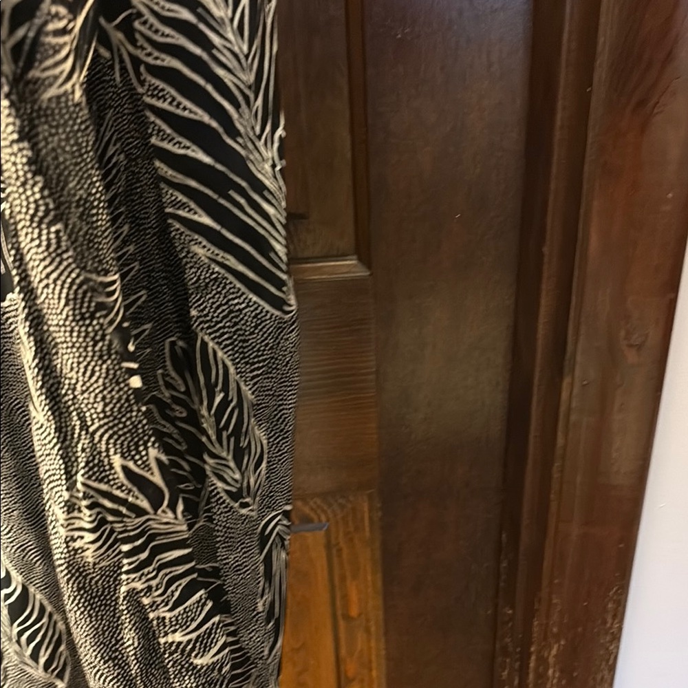 Blue Island Black and White Leaf Print Beach Pants - Picture 5 of 5